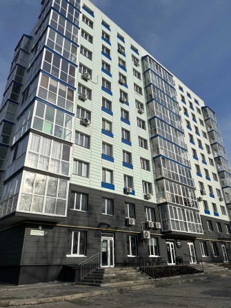 Великотирнівська  4а новий будинок   2 кімнатна квартира. - фото 1