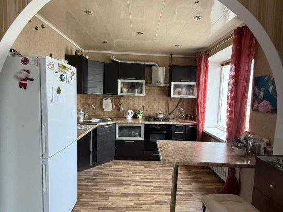 1к в цегляному будинку 35 кв/м, поверх 7/9