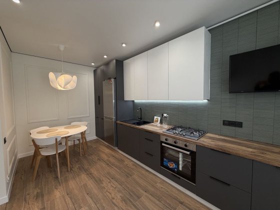 Продам 1-кімнатну квартиру з ремонтом в Новобудові! Ровно