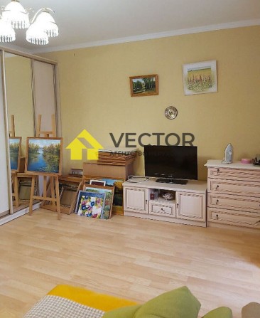 Однушка в Центрі. Індивідуальне опалення. Цегла. 2/8 - фото 1