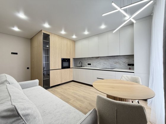 1-Кімнатна «На Щасливому» Нова! Укомплектована! вул. Студентська 24.