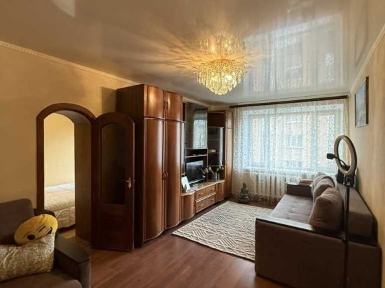 2к! квартира, Браїлки, 4/9 поверх, цегла, євроремонт - заходь і живи!