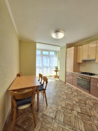 Продаж / Квартира / вул. Захисників Маріуполя, Північний, Рівне - фото 1