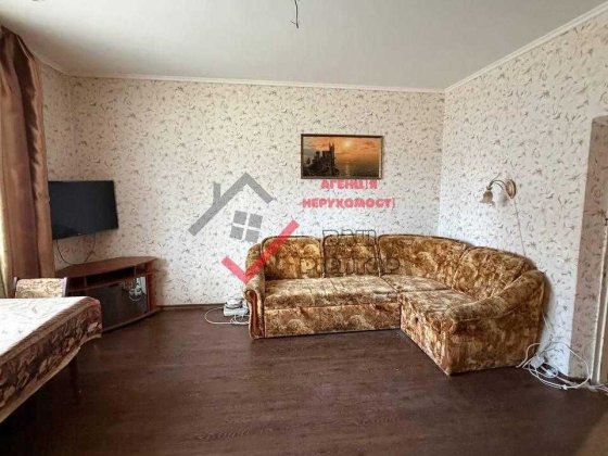 Продаж 3-к квартири з індивідуальним опаленням | Поділ | Цегляний будинок Полтава