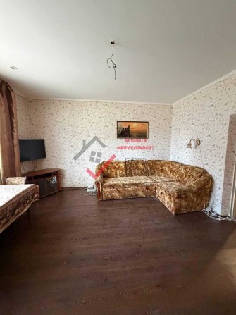 Продаж 3-к квартири з індивідуальним опаленням | Поділ | Цегляний будинок - фото 1