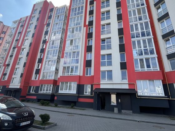 Продається 1.новобудова  район Ювілейний. Ровно