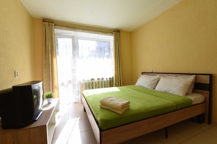 ВЛАСНИК 1к 32м², вул. Ватутіна 30/32, ЦЕНТР, район старої автостанції - фото 1