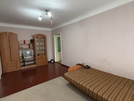Продаж 2 кім. квартири вул.Проспект Незалежності(р-н кіткового  ринку) Черновцы