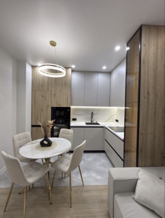 Продаж  новобудови в центрі міста - фото 1