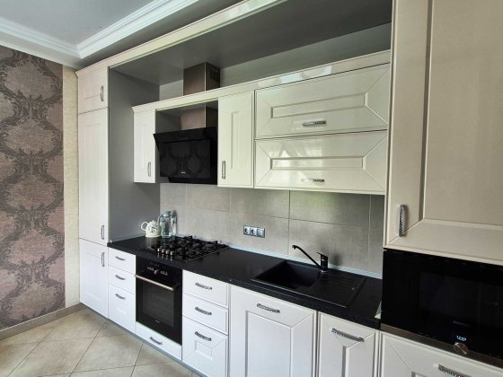 3кімн квартира з А/О і  євроремонтом в серці Сум, вул. Соборна Сумы