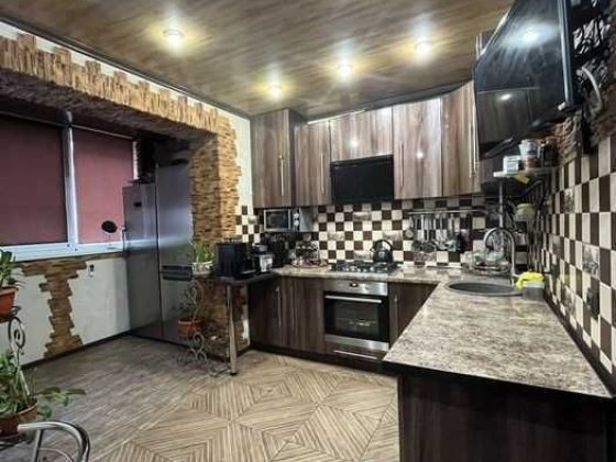 Продаж 2к в новобудові ремонт Сади 70м2 автономне опалення Полтава