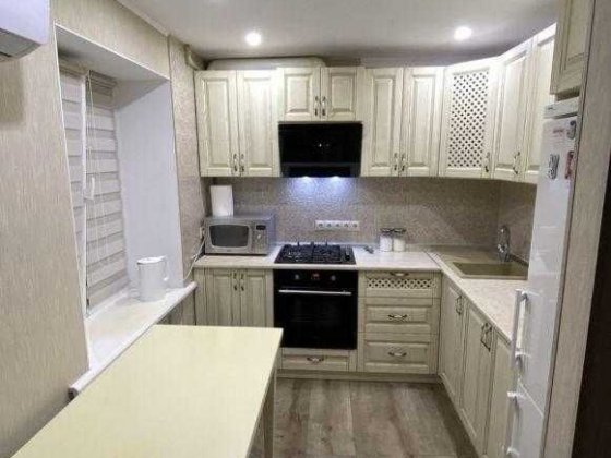 У продажу сучасна трикімнатна квартира Полтава