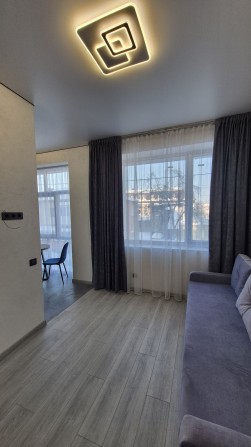 Продам новеньку квартиру-студію з ремонтом!!! - фото 1