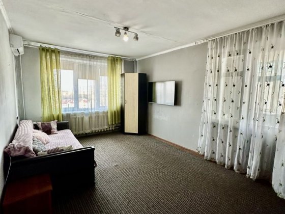Продаж 1-кімн. квартири, вул. Узбецька, ціна 33 500$ Черновцы