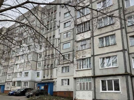 Продам трикімнатну квартиру на Олени  Теліги Ровно