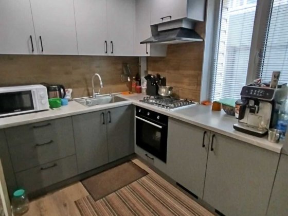 Океан! У продажу 4/х кімнатна квартира в приватному секторі Полтава