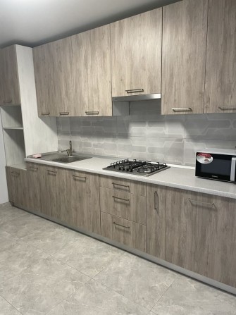 Продаєтся 2 км квартира Центр - фото 1