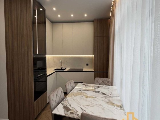 Продаж 1-кімнатної квартири в ЖК Crystal Ужгород