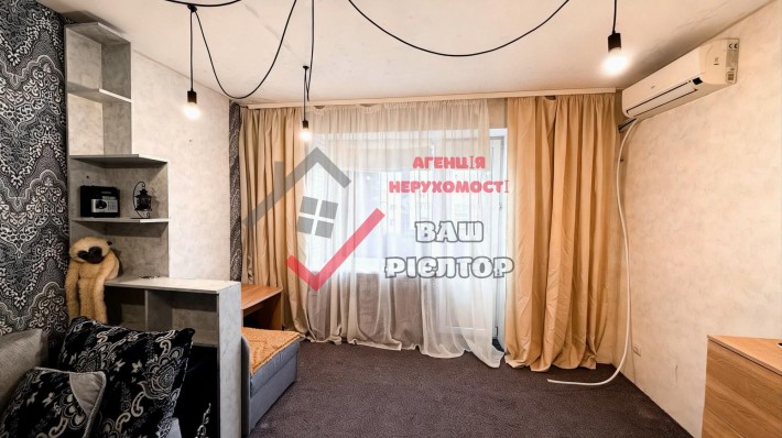 Простора 1к квартира, 37 м², балкон, цегла! - фото 1