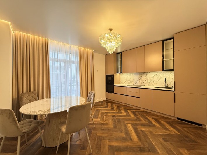 Продаж 1к квартири в Центрі Міста/ЖК Мала Прага/50 м2 - фото 1