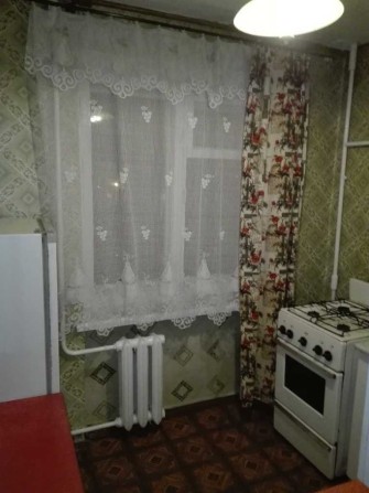 2-кімнатна квартира на Подолі, 3 поверх, цегляний будинок - фото 1