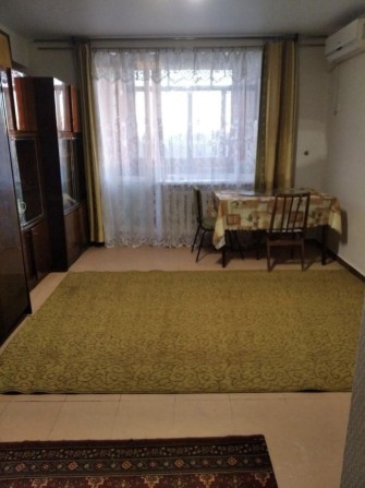 Продам 1 к кв Харківська. Цегляний будинок. Кімната 19 метрів - фото 1