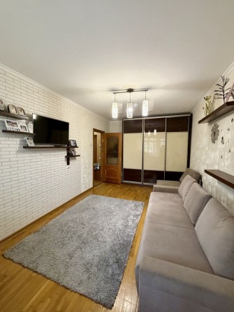 Продаж квартири  по вул.Фабрична 1А - фото 1