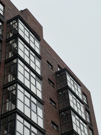 ЖК Стандарт 1-кімнатна здана секція ПЕРЕУСТУПКА - фото 1