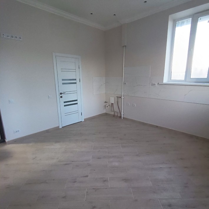 Продається 1-кімнатна квартира з ремонтом - фото 1