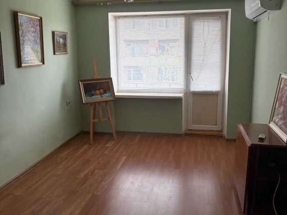 Однокімнатна квартира у тихому центрі Ужгорода, на вулиці Заньковецькій Ужгород