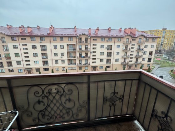 Продається 1,5 кім квартира на Тлехаса Ужгород