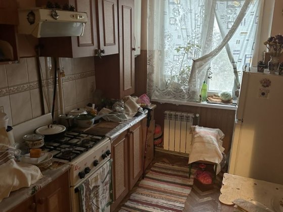 Продам 3 кімн. квартиру біля озера Ужгород