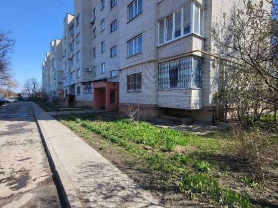 Стильна 3-кімнатна квартира в елітному цегляному будинку в центрі міста! Суми