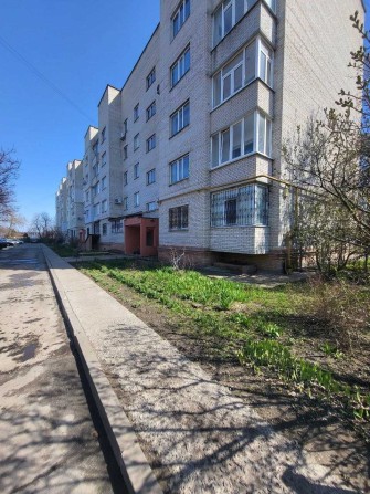 Стильна 3-кімнатна квартира в елітному цегляному будинку в центрі міста! - фото 1