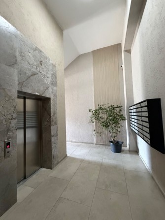 Продаж 2 кімнатної квартири у ЖК  Комфорт Сіті - фото 1