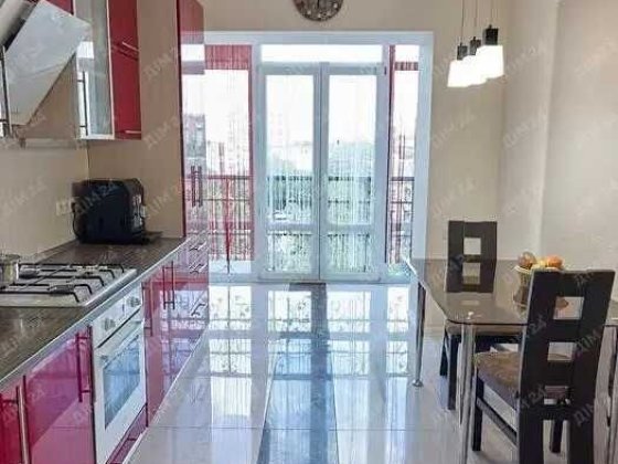 Трикімнатна квартира в центрі, біля Листопаду Полтава