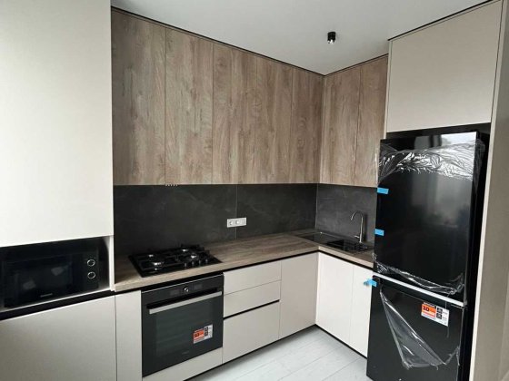 Однокімнатна квартира в новобудові з євроремонтом!! Район Браїлки!! Полтава