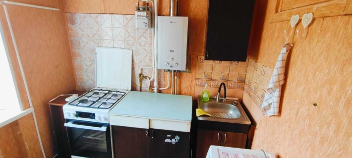 Продаж квартири  2 поверх цегляний будинок. Центр . - фото 1