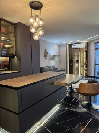 ПЕНТХАУС в ТОП локації. Панорамний вид на місто. Ужгород - фото 1