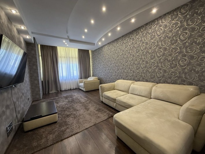 Продаж! Однокімнатна квартира 57м2 вул.Гайдамацька - фото 1