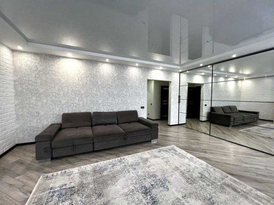 Продам 3-кімнатну квартиру з ремонтом в новобудові Ровно