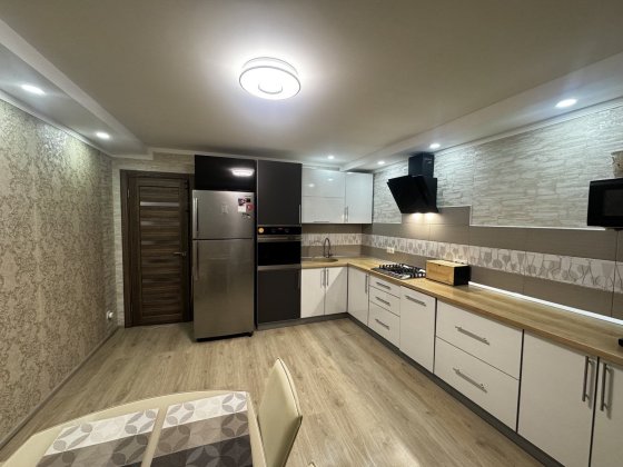 Простора 2-кімнатна квартира 68 м², ЖК Еспланада, без агенції, з меблями та технікою Єоселя Суми