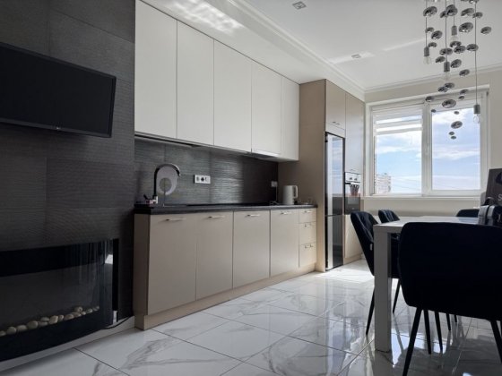 Продаж 2 к квартири. Стильний дизайн. Якісний ремонт. Ровно