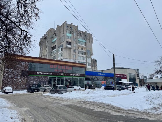 № Продам 3 к квару центр Рівного 3 пов. цегла, утеплена! Ровно