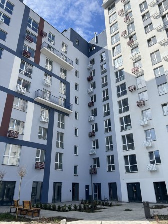 2К квартира, де зустрінеш і світанок, і захід - фото 1