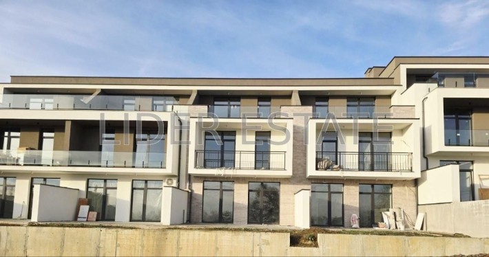 Продаж 2-кімн. квартири в Ужгороді, 62 м² - фото 1