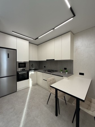 МАСАНИ! Продам Ідеальну 2 кімн.кв по вул.Красносільського - фото 1