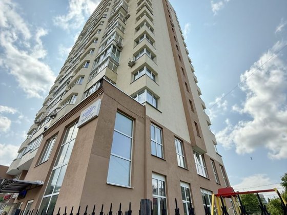 160кв.м Продам Видову Дворівневу квартиру 160 кв.м по вул.Чорновола