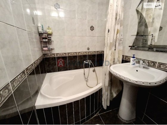 3-кім квартира, вул Квіткова ПЗР Черкаси