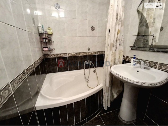 3-кім квартира, вул Квіткова ПЗР - фото 1